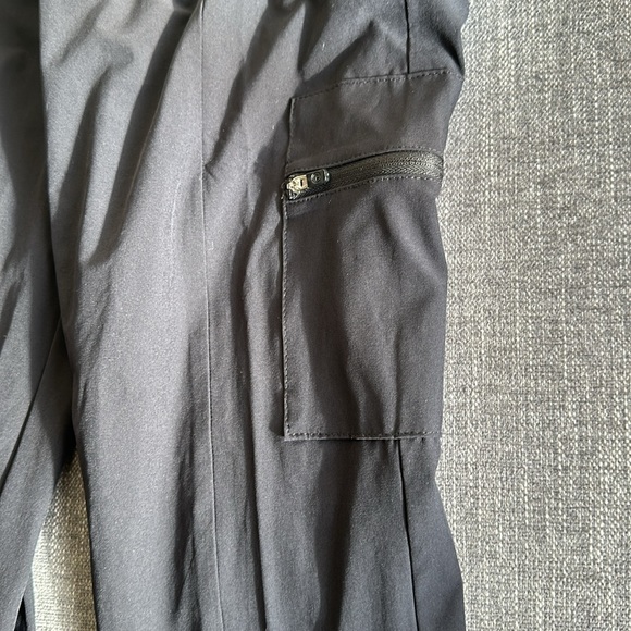 Talbots women’s jogger, size petite - Picture 3 of 4